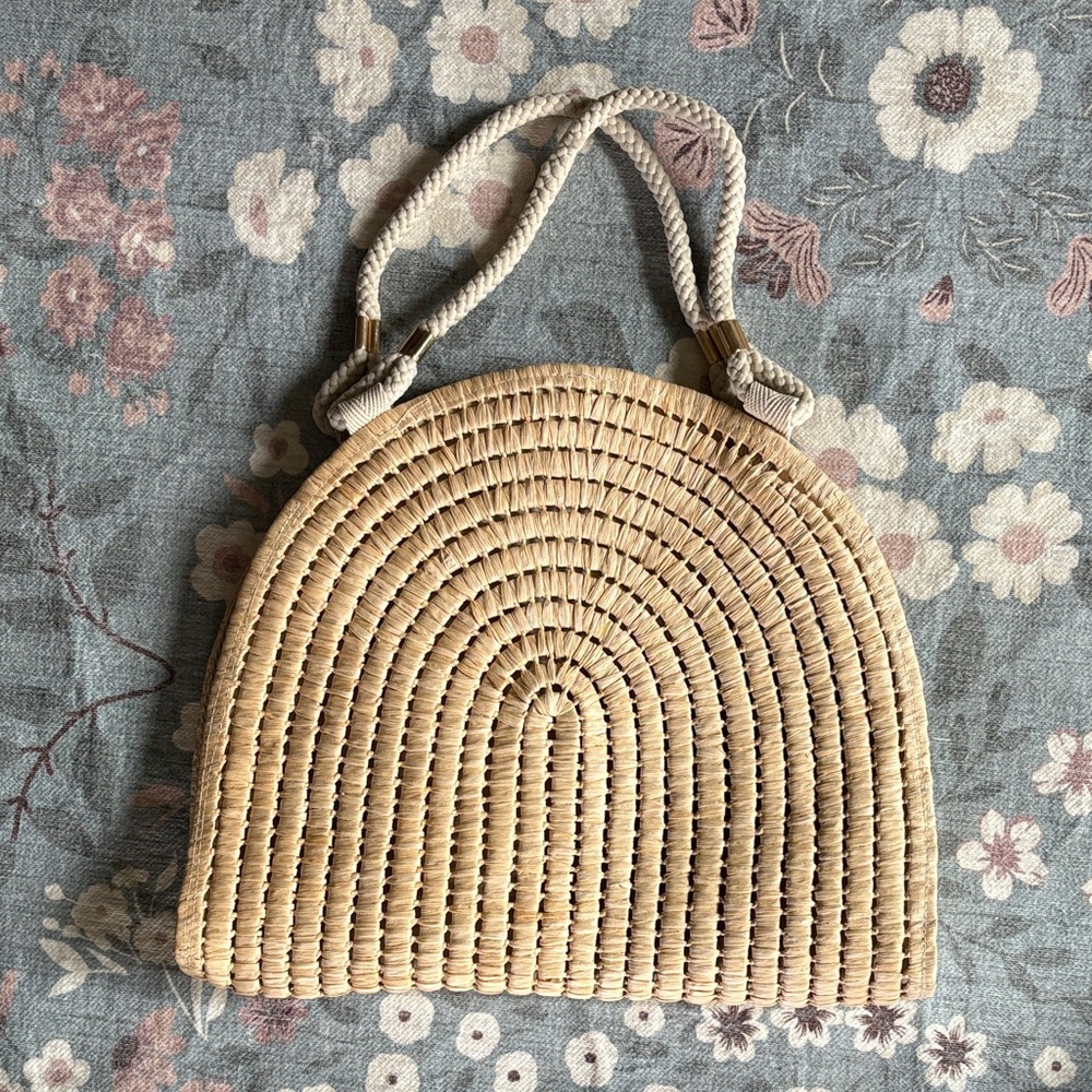 Woven Straw Arch Tote Bag in Natural